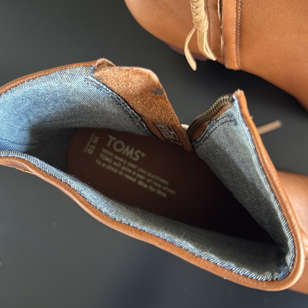 Tom’s Vegan Ankle Boots - Picture 10 of 12